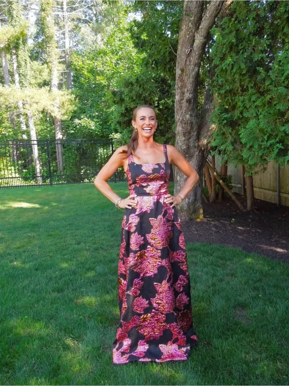 Dress The Population Vienna Full Skirt Gown
Sleeveless Black Maxi size Small - Picture 7 of 17